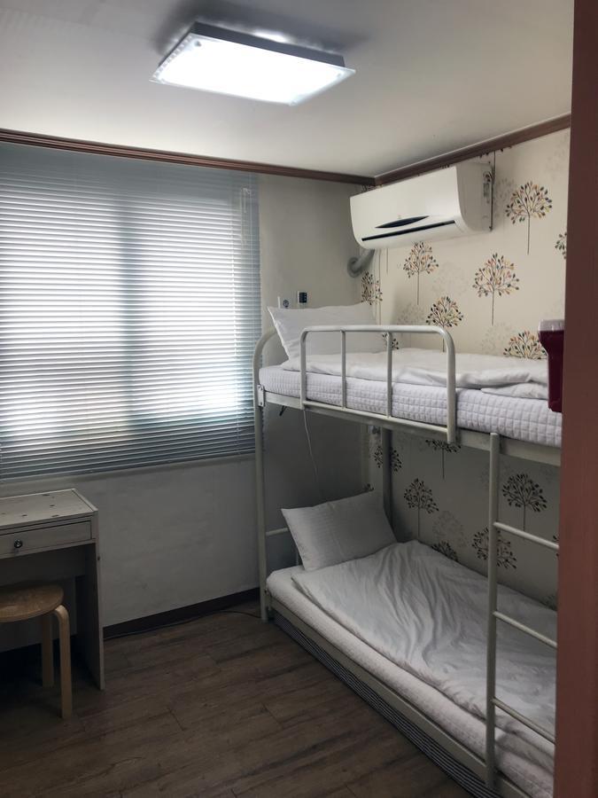 Huga Haus Hostel Seoul Ngoại thất bức ảnh